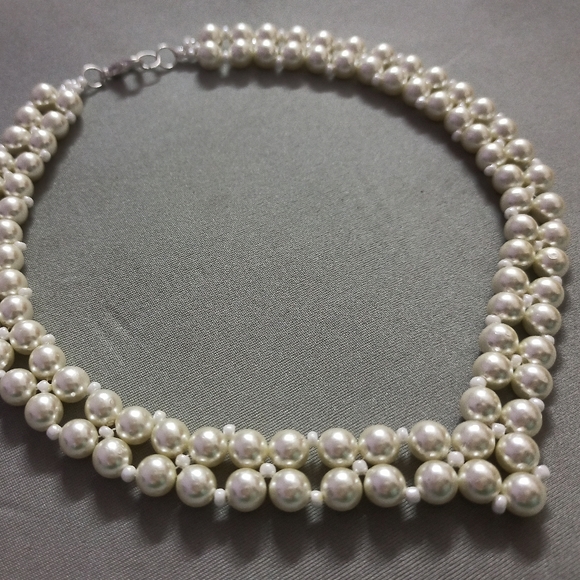 Pearl Chain set - Picture 3 of 3
